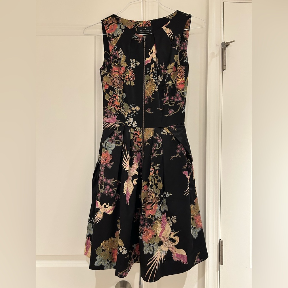 Cue Black Midi Dress with Vibrant Floral and Bird Patterns. AUS sz 6 (US sz 0-2)